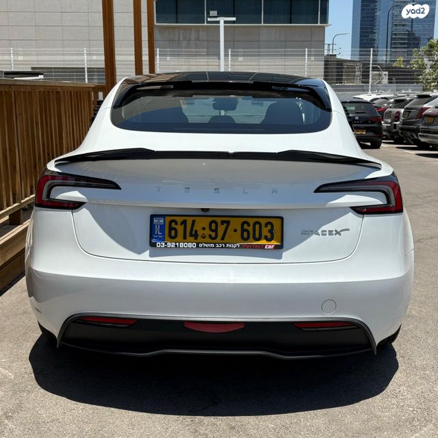 טסלה מודל 3