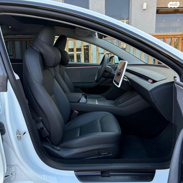 טסלה מודל 3