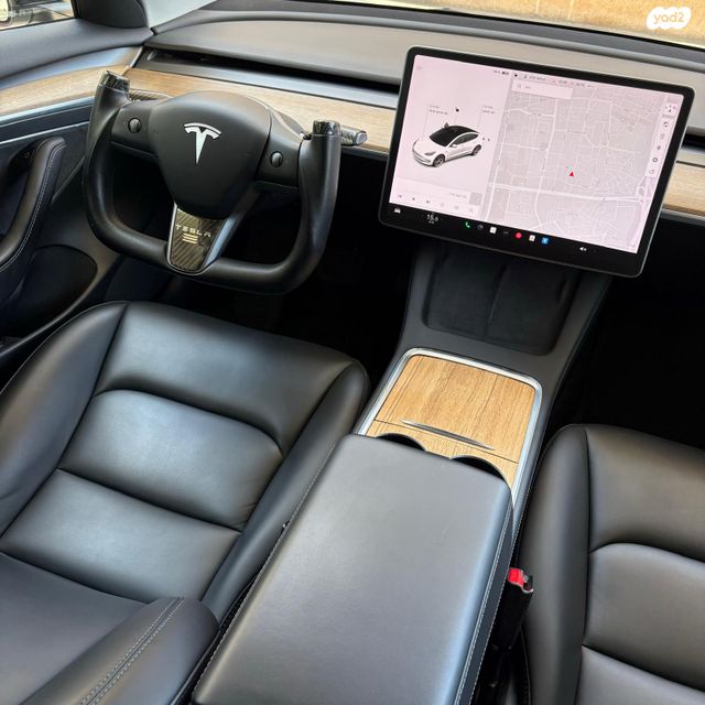 טסלה מודל 3