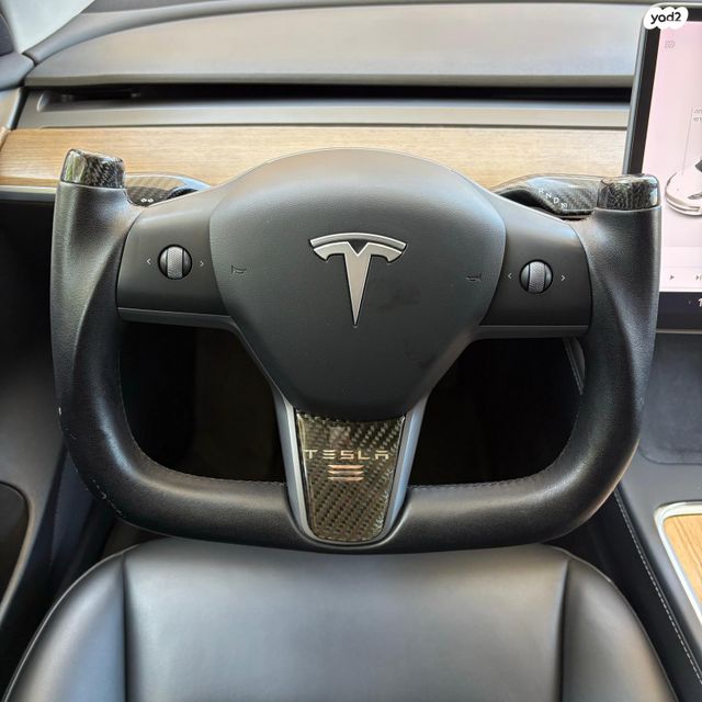 טסלה מודל 3