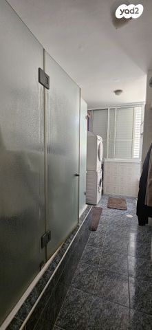 דירה, שדרות העצמאות 42, לב העיר, בת ים