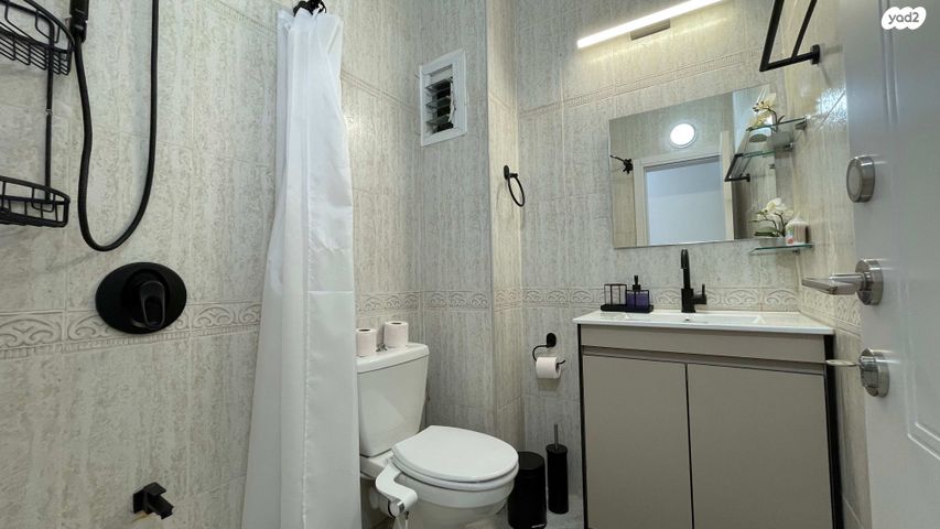 דירת גן, שמעון דהאן 10, שיכון עובדים, טבריה