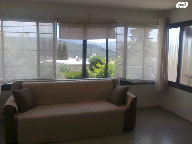 דירה, קרן היסוד 6, הסגליות, מעלות תרשיחא