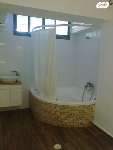 דירה, קרן היסוד 6, הסגליות, מעלות תרשיחא