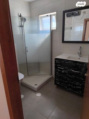 דירה, התבור 2, יצחק רבין, צפת