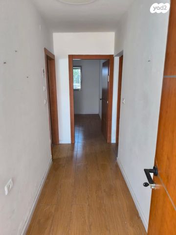 דירה, התבור 2, יצחק רבין, צפת