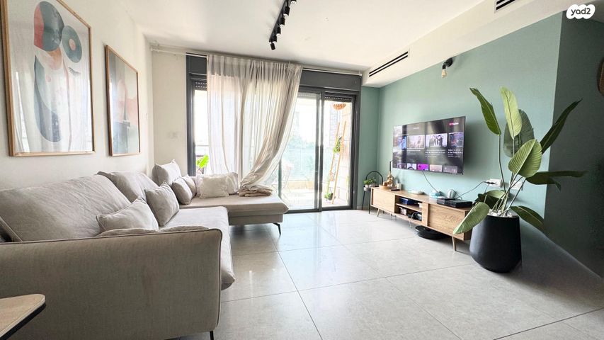 שדרות גלוסקין 5