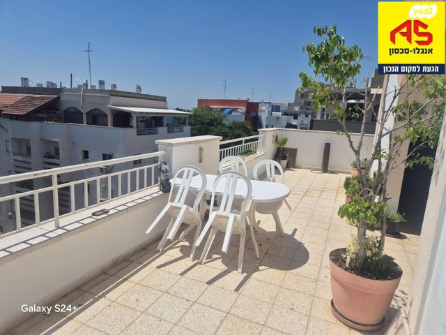 דופלקס, רש"י, הוד השרון