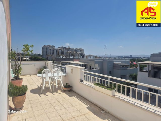 דופלקס, רש"י, הוד השרון