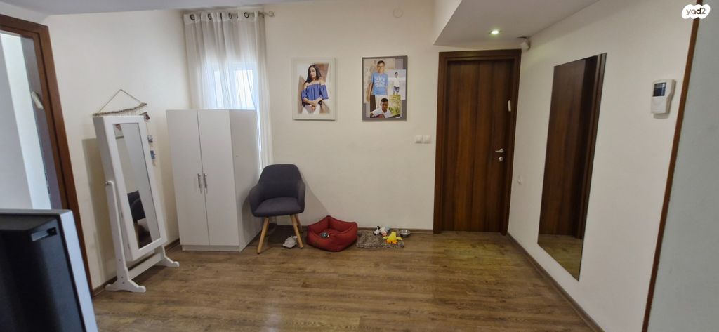 דו משפחתי, שני, אבני חן, מודיעין מכבים רעות