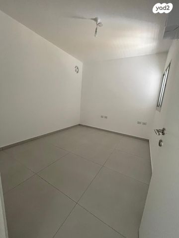 דירה, אהוד מנור 9, נאות אפק, אפקה, קרית ביאליק