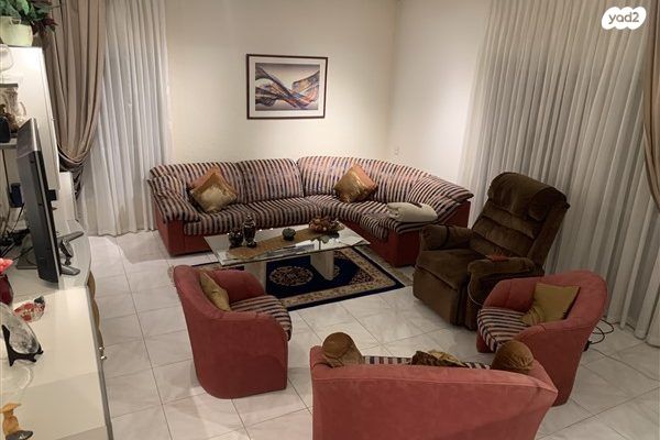 משק חקלאי/ נחלה, צור משה