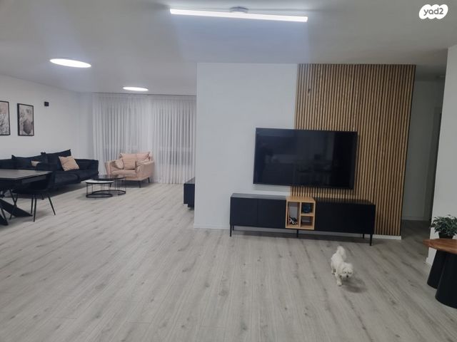 דירה, הדישון, מלחה, מנחת, ירושלים