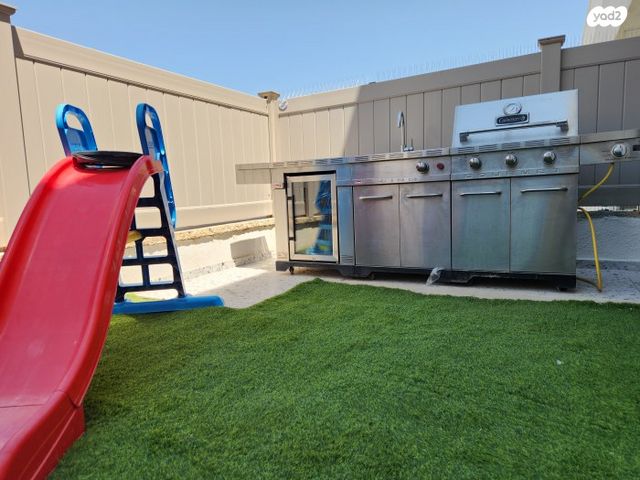 דירה, שושנים, אלקנה