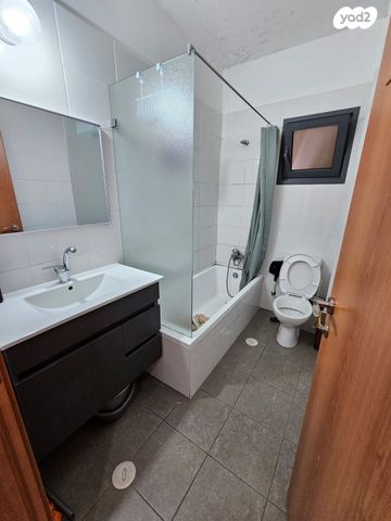 דירה, שמעון פרס 9, המחנה הצבאי, קרית מלאכי