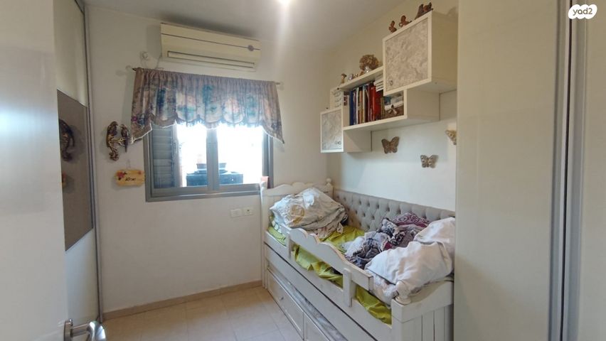 דירה, יחזקאל, הר שלום, בני ברק