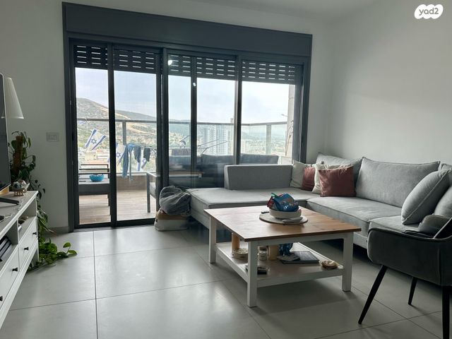 דירה, נאות כרמל, טירת כרמל