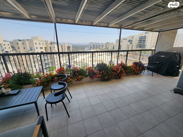 גג/ פנטהאוז, בית שמש