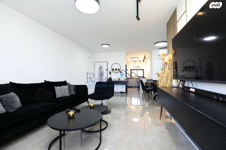 דופלקס, חרצית 46, גבעת האירוסים, נתניה