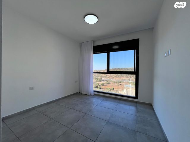 דירה, שוהם, אבני חן, חריש