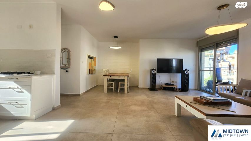 דירה, עיט 12, כפר סבא הצעירה, כפר סבא