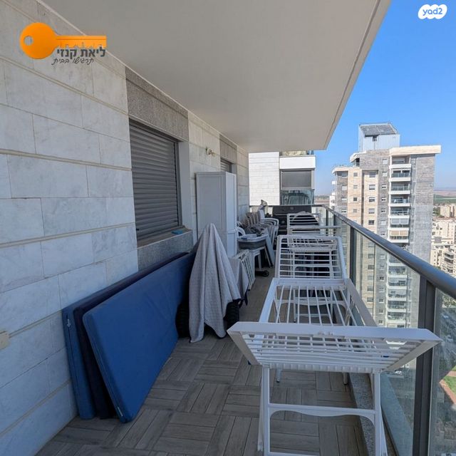 דירה, רבי דוד דנינו, הפרחים, קרית גת