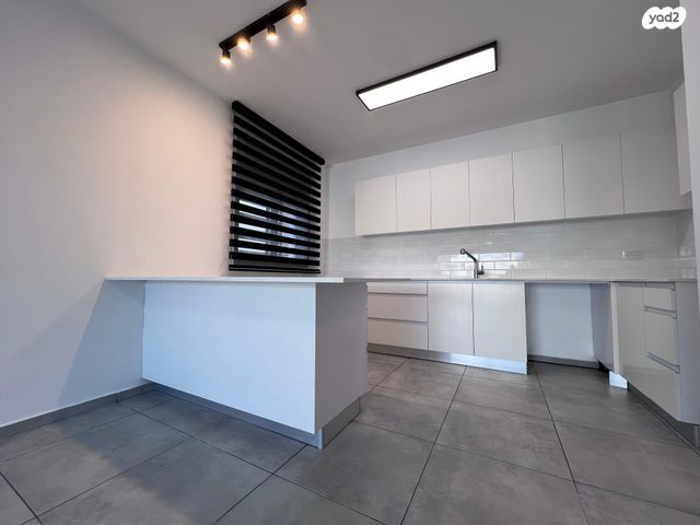 דירה, שוהם, אבני חן, חריש