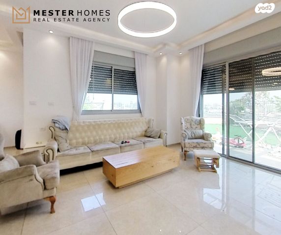 בית פרטי/ קוטג', משה זנדני, בני עי"ש