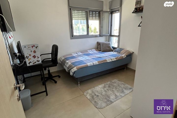 דירת גן, מצדה, אורנים, מעלות תרשיחא