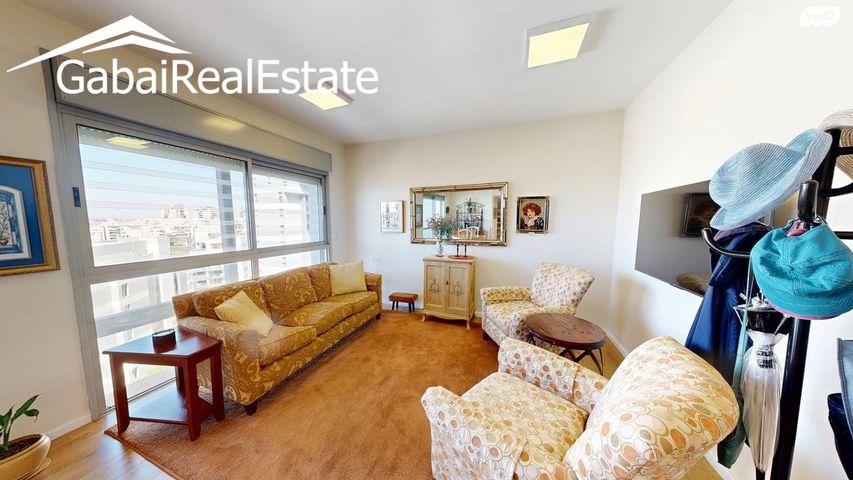 דירה, שביל הזהב, 2008, רעננה