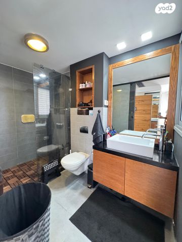 דירה, נווה גן, רמת השרון