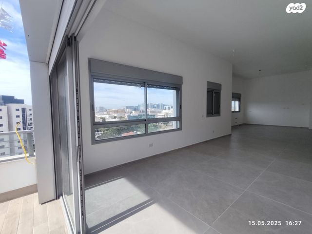 גג/ פנטהאוז, רעננה