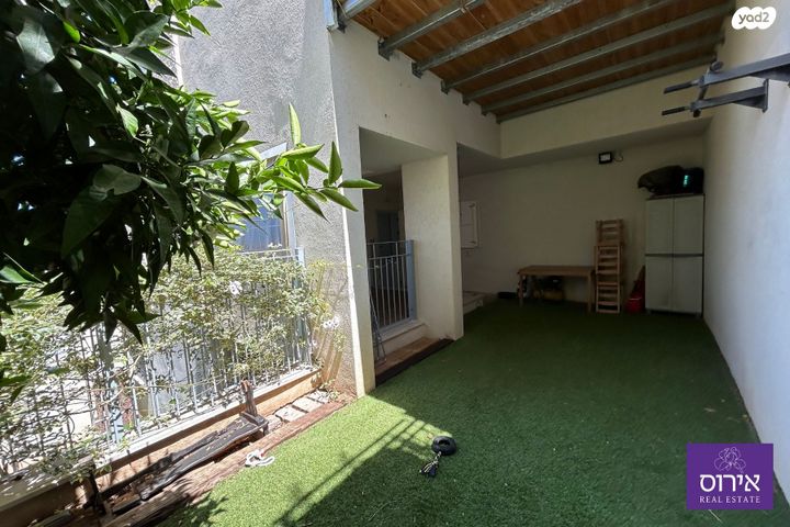 דירת גן, מצדה, אורנים, מעלות תרשיחא