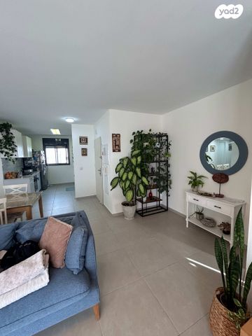 דירה, גדרה מזרח, גדרה