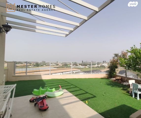 בית פרטי/ קוטג', משה זנדני, בני עי"ש