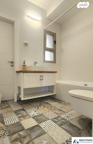 דירה, עיט 12, כפר סבא הצעירה, כפר סבא