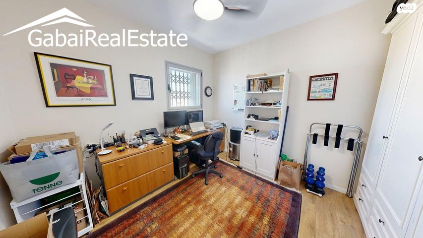 דירה, שביל הזהב, 2008, רעננה