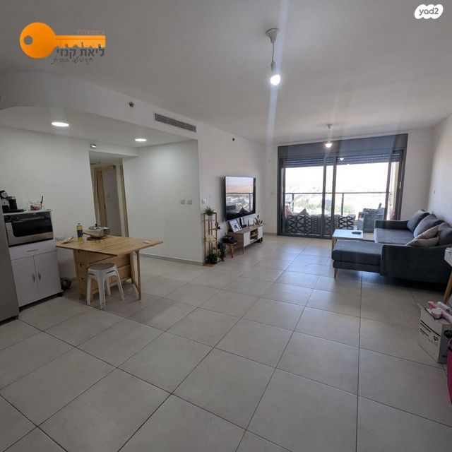 דירה, רבי דוד דנינו, הפרחים, קרית גת