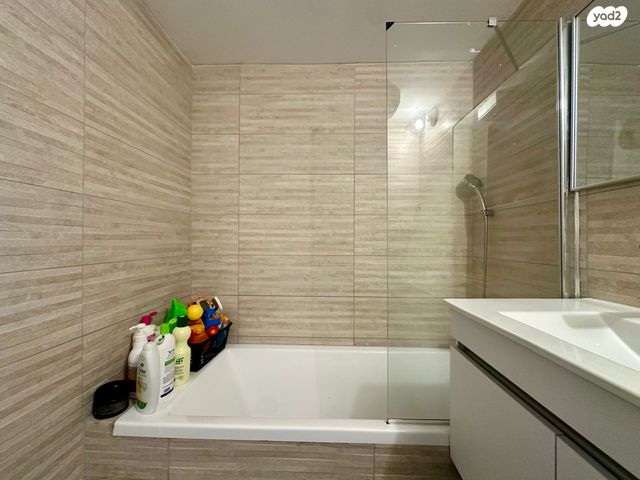 דירה, נאות כרמל, טירת כרמל