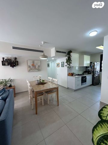 דירה, גדרה מזרח, גדרה