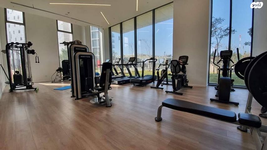 דירה, שדרות רחבעם זאבי, גבעת אולגה, חדרה