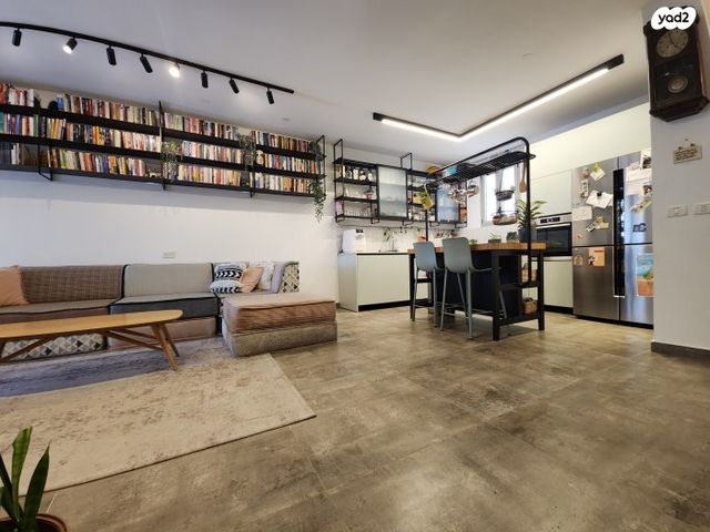 דירה, שושנים, אלקנה