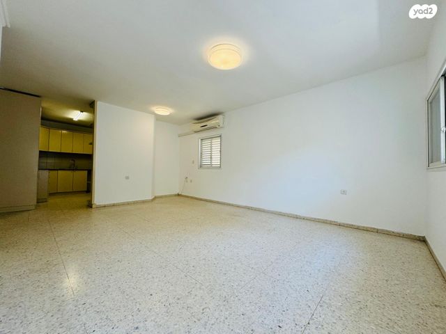 דירה, קרית ספיר, כפר סבא