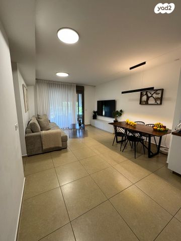 שדרות אבני החושן 11