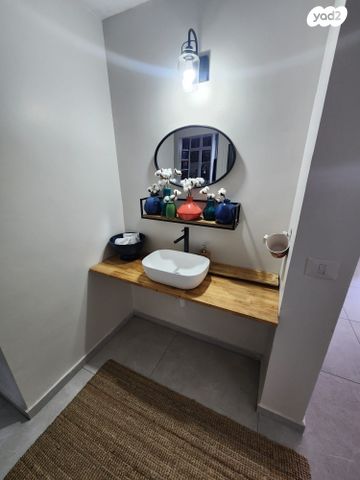 גג/ פנטהאוז, בית שמש