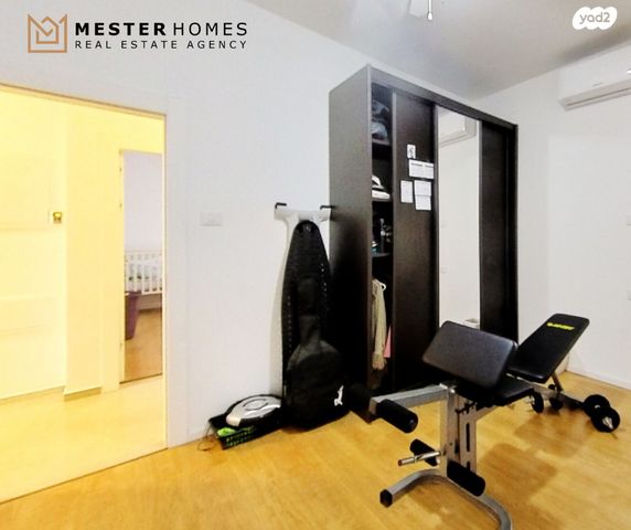 בית פרטי/ קוטג', משה זנדני, בני עי"ש