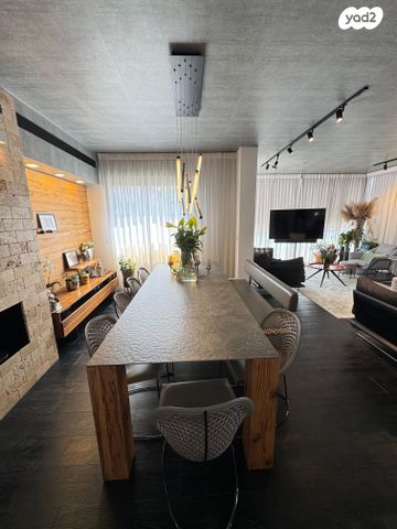 דירה, נווה גן, רמת השרון