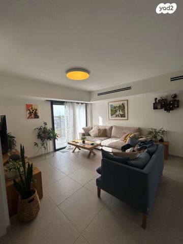 דירה, גדרה מזרח, גדרה