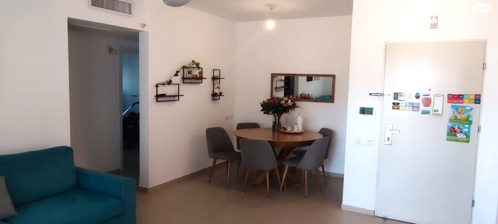 דירה, כפר יונה