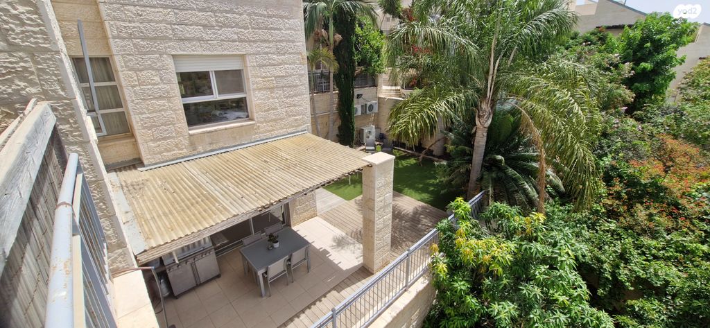 דו משפחתי, שני, אבני חן, מודיעין מכבים רעות